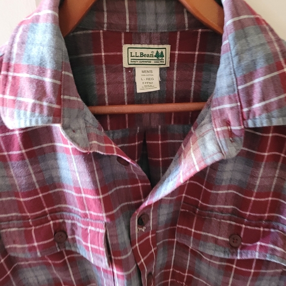 L.L. Bean Red and Gray Plaid Button Down Flannel Shirt Size Large - Picture 5 of 5